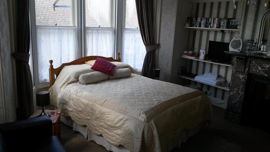 Lyndale Guest House Pateley Bridge Room photo